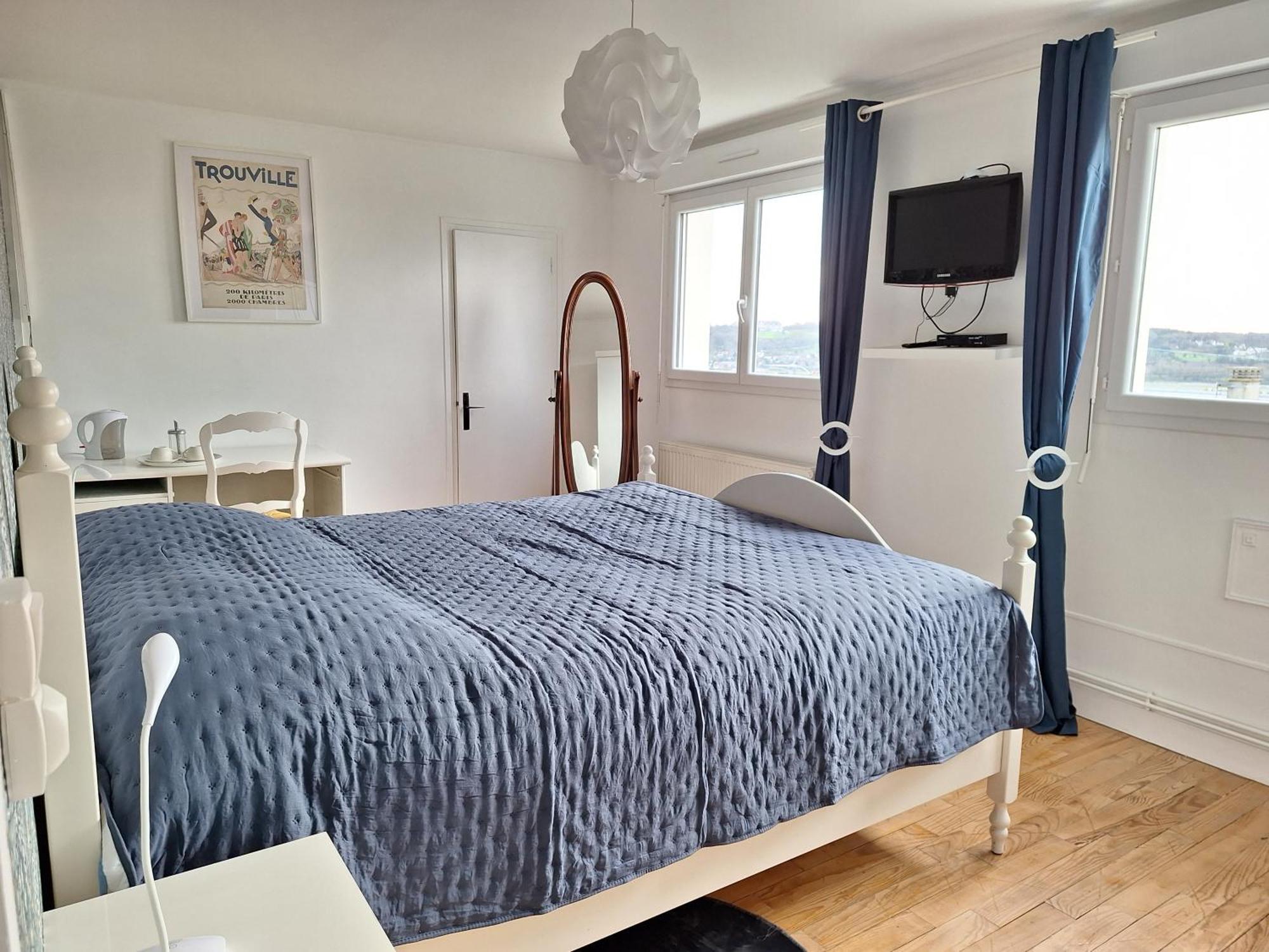 La Fleur Du Soleil Bed & Breakfast Трувил сюр Мер Екстериор снимка